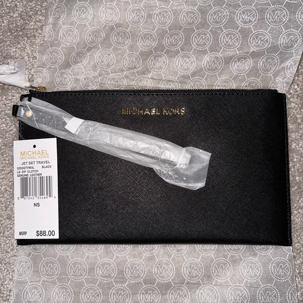 Michael Kors Wristlet